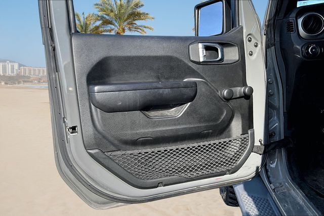 Thumbnail: 2021 Jeep Wrangler - 17