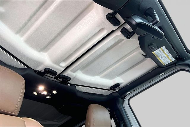 Thumbnail: 2020 Jeep Wrangler - 19