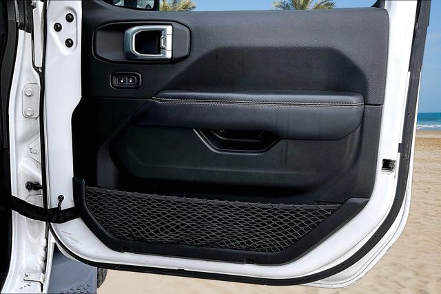 Thumbnail: 2020 Jeep Wrangler - 18
