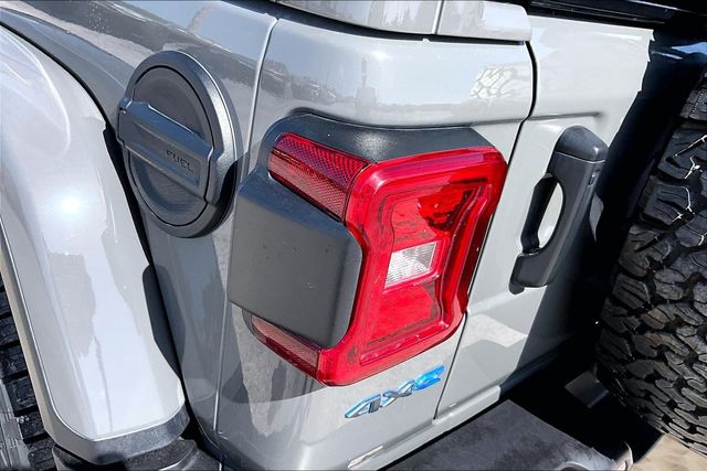 Thumbnail: 2021 Jeep Wrangler - 21