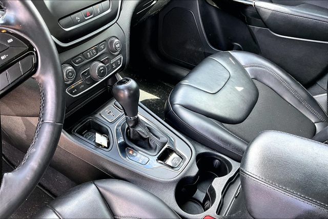 Thumbnail: 2021 Jeep Cherokee - 12