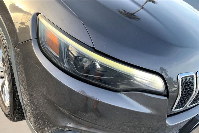Thumbnail: 2019 Jeep Cherokee - 21