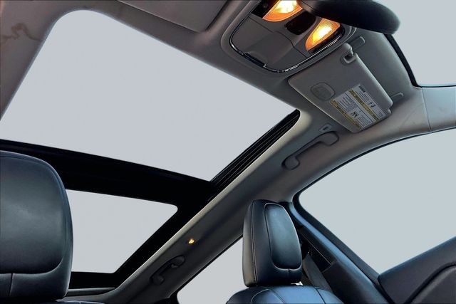 Thumbnail: 2019 Jeep Cherokee - 20