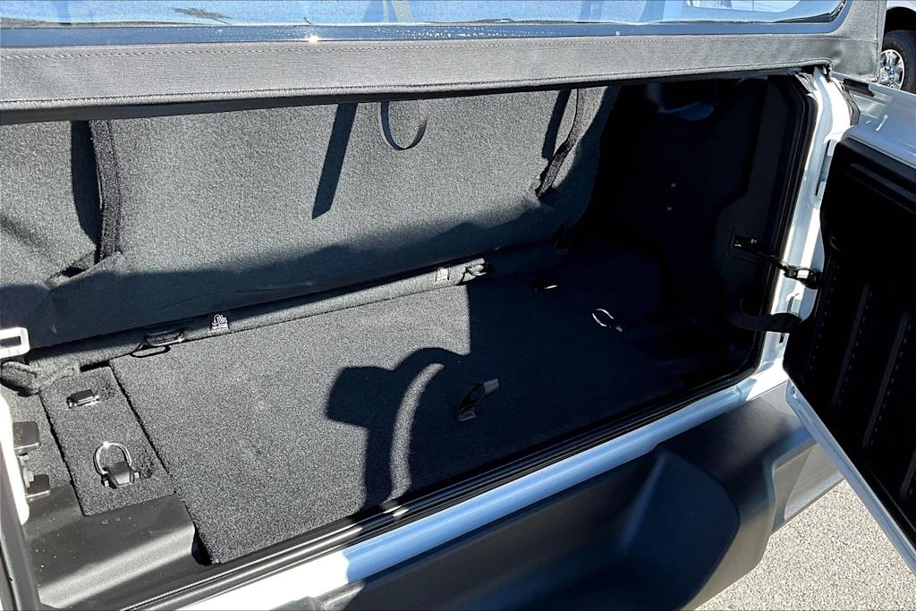 Thumbnail: 2025 Jeep Wrangler - 17