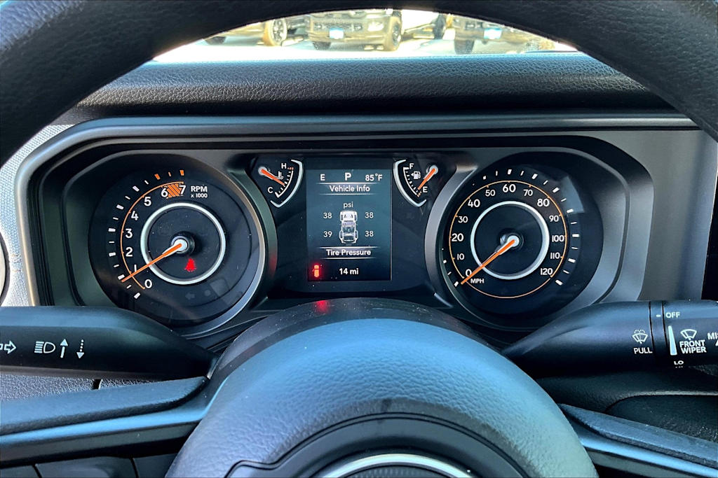 Thumbnail: 2025 Jeep Wrangler - 15