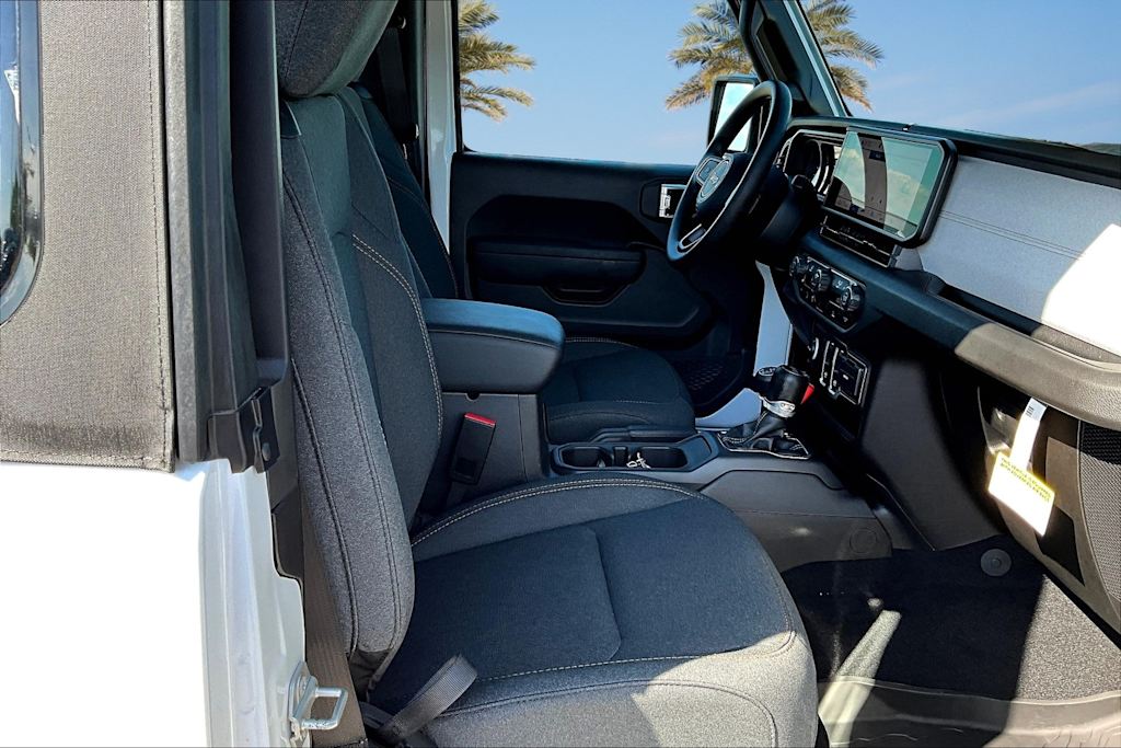 Thumbnail: 2025 Jeep Wrangler - 11