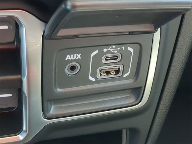 Thumbnail: 2025 Jeep Wrangler - 36