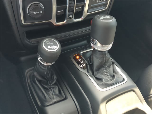 Thumbnail: 2025 Jeep Wrangler - 14