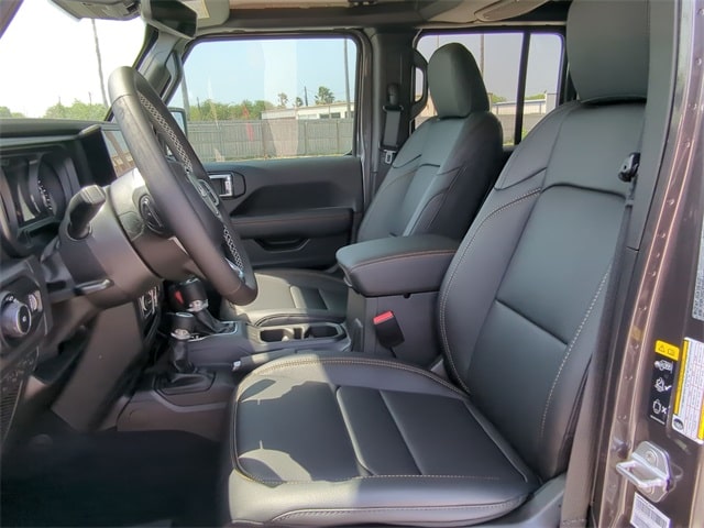 Thumbnail: 2025 Jeep Wrangler - 9