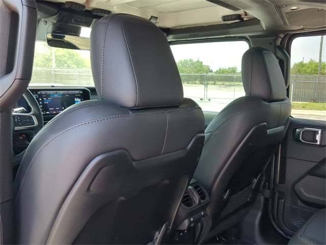 Thumbnail: 2025 Jeep Wrangler - 10