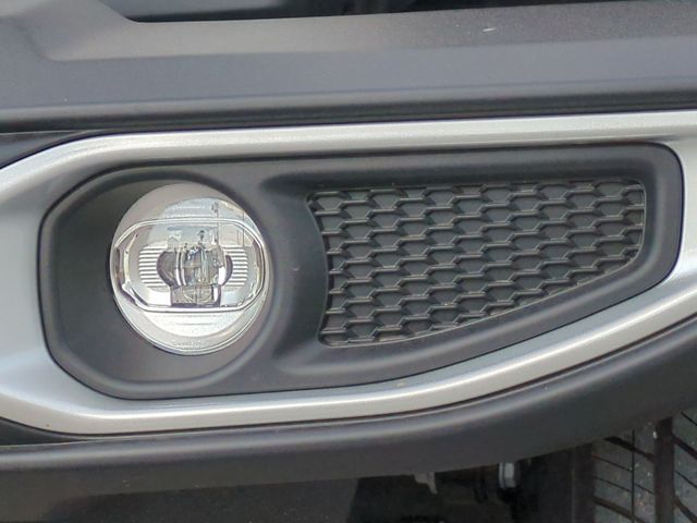 Thumbnail: 2025 Jeep Wrangler - 24