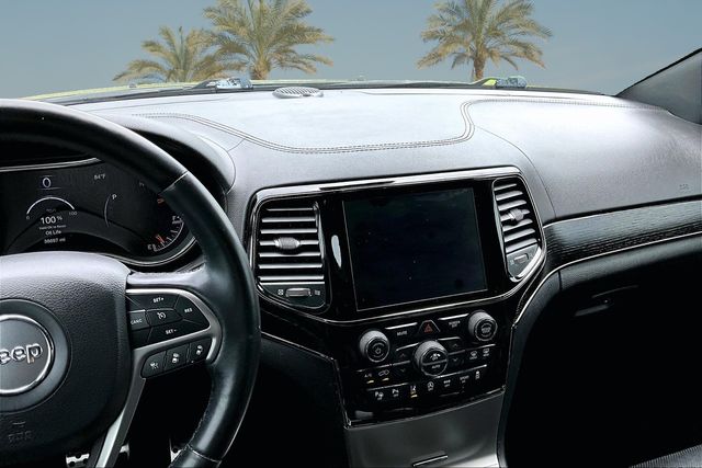 Thumbnail: 2020 Jeep Grand Cherokee - 14
