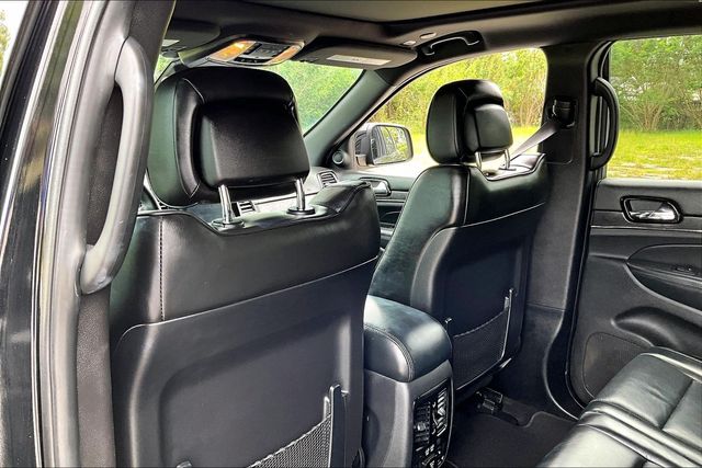 Thumbnail: 2020 Jeep Grand Cherokee - 10