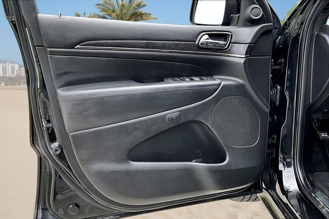 Thumbnail: 2020 Jeep Grand Cherokee - 25