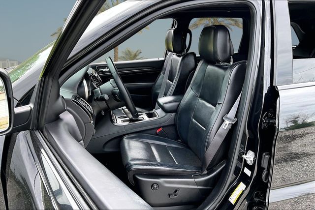 Thumbnail: 2020 Jeep Grand Cherokee - 19