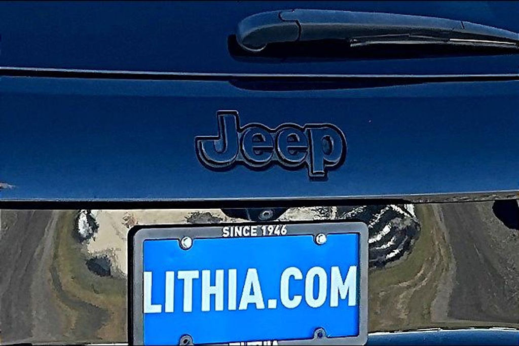 Thumbnail: 2018 Jeep Grand Cherokee - 7