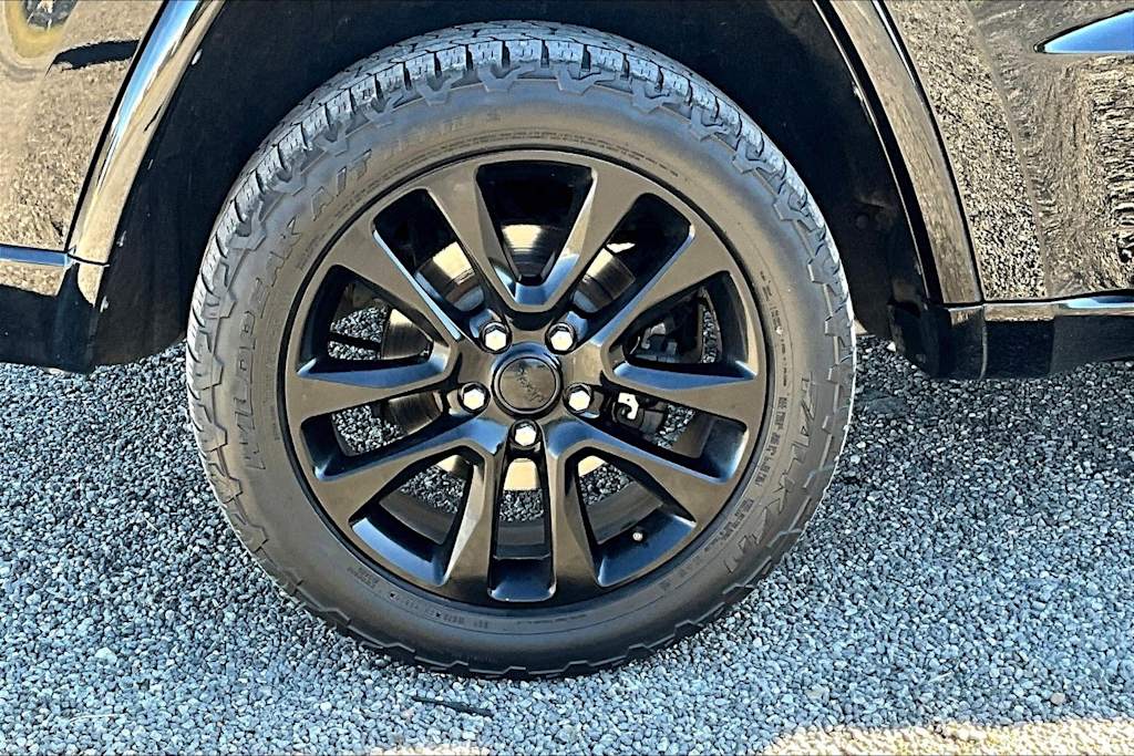 Thumbnail: 2018 Jeep Grand Cherokee - 35