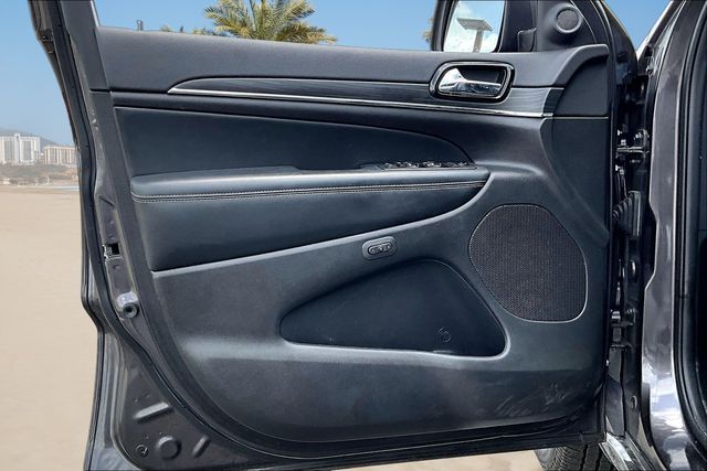 Thumbnail: 2021 Jeep Grand Cherokee - 17