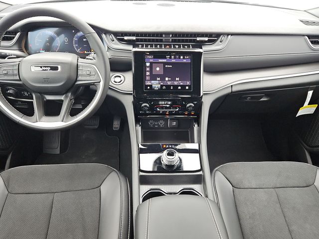 Thumbnail: 2024 Jeep Grand Cherokee - 9