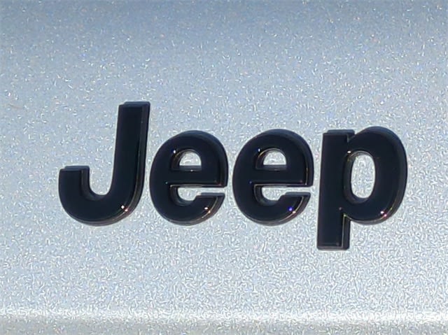 Thumbnail: 2024 Jeep Grand Cherokee - 23