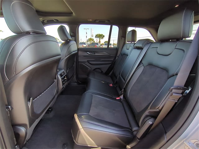 Thumbnail: 2024 Jeep Grand Cherokee - 26