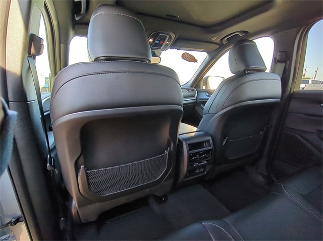 Thumbnail: 2024 Jeep Grand Cherokee - 25