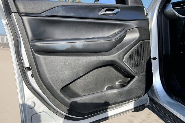 Thumbnail: 2024 Jeep Grand Cherokee - 17