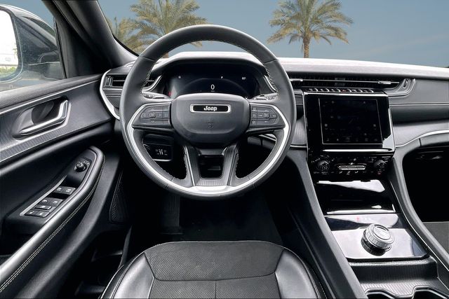 Thumbnail: 2024 Jeep Grand Cherokee - 14