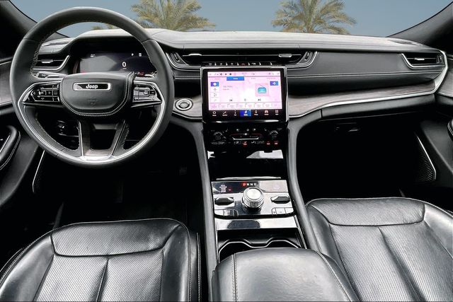 Thumbnail: 2023 Jeep Grand Cherokee - 9