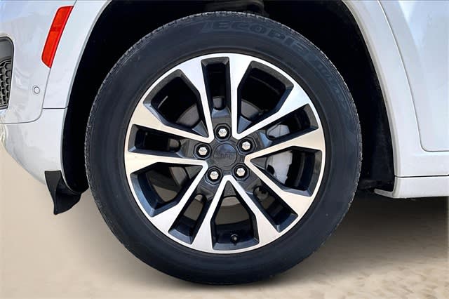 Thumbnail: 2022 Jeep Grand Cherokee - 7