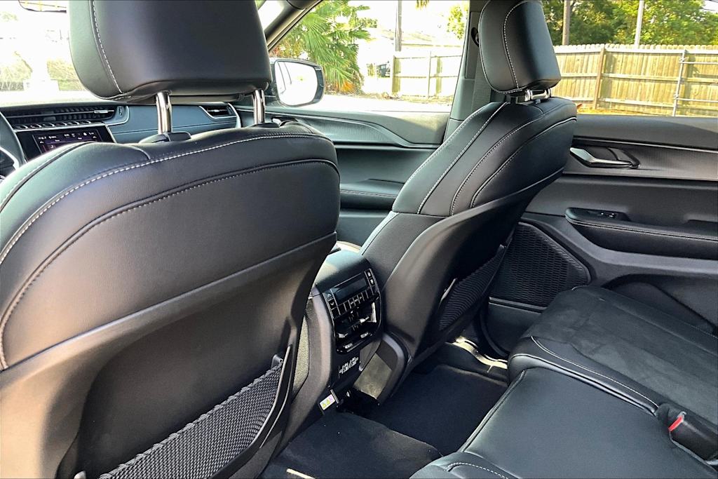 Thumbnail: 2025 Jeep Grand Cherokee L - 12