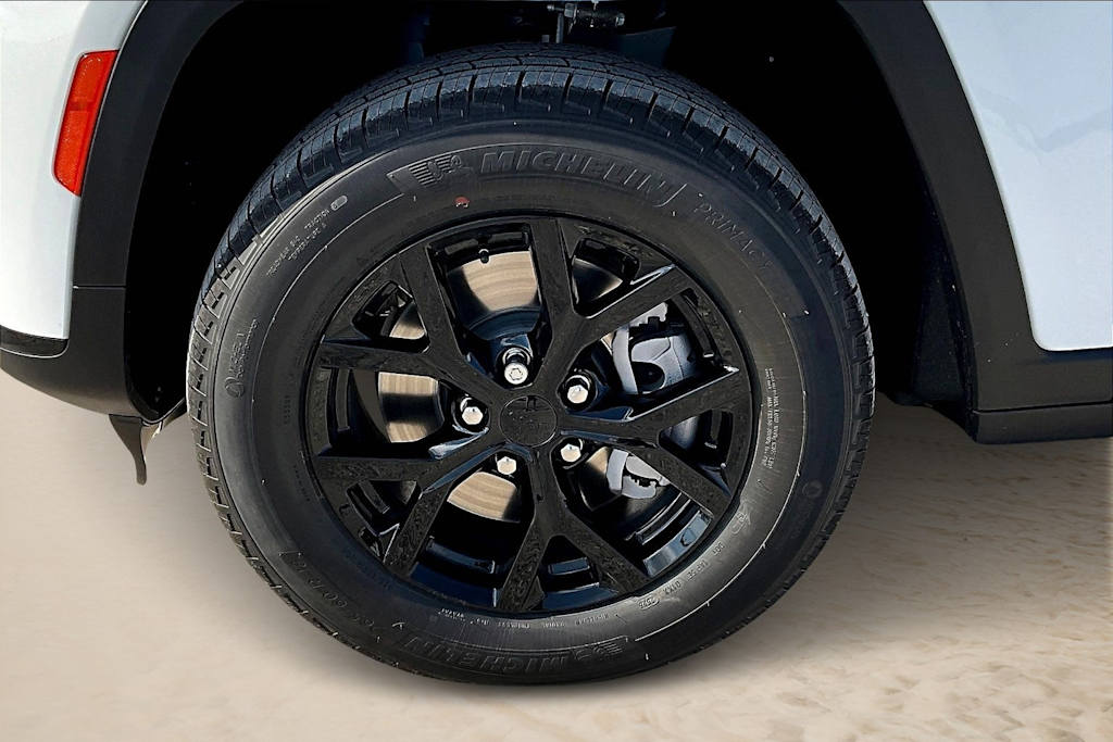 Thumbnail: 2025 Jeep Grand Cherokee L - 7