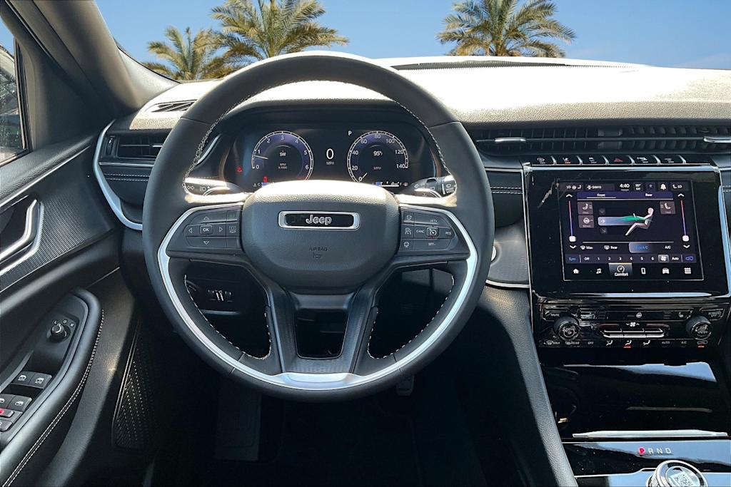 Thumbnail: 2025 Jeep Grand Cherokee L - 13