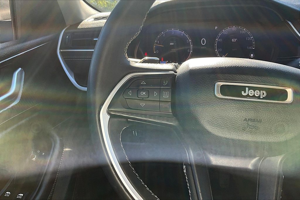 Thumbnail: 2023 Jeep Grand Cherokee L - 26