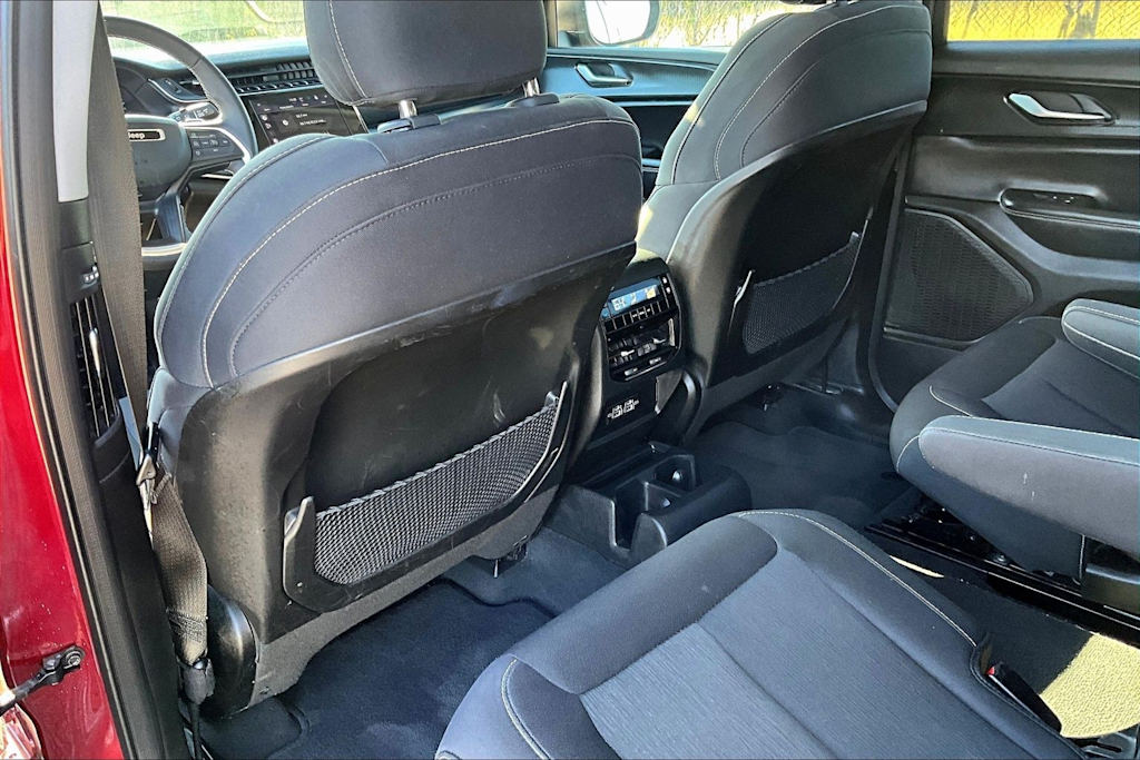 Thumbnail: 2023 Jeep Grand Cherokee L - 13