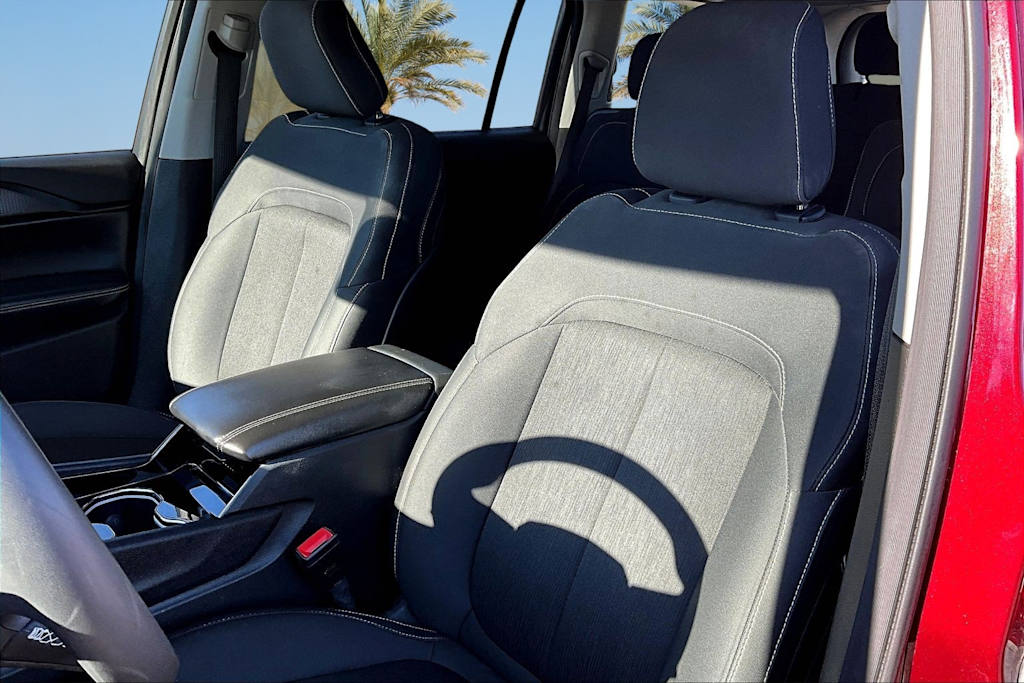 Thumbnail: 2023 Jeep Grand Cherokee L - 11