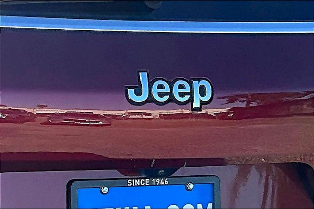 Thumbnail: 2023 Jeep Grand Cherokee L - 7