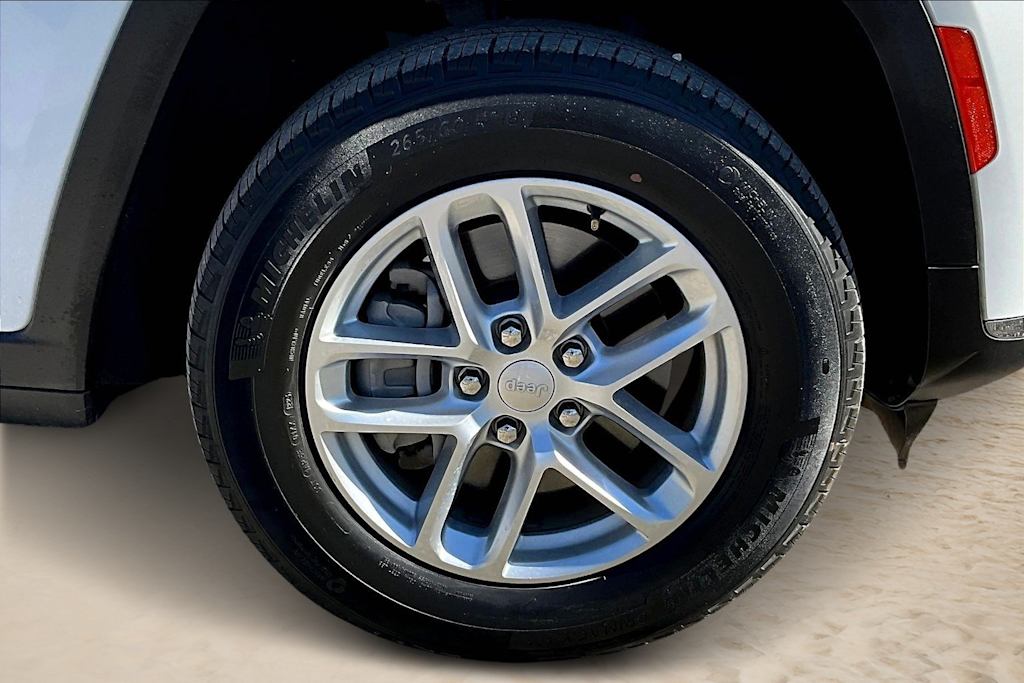 Thumbnail: 2023 Jeep Grand Cherokee L - 7