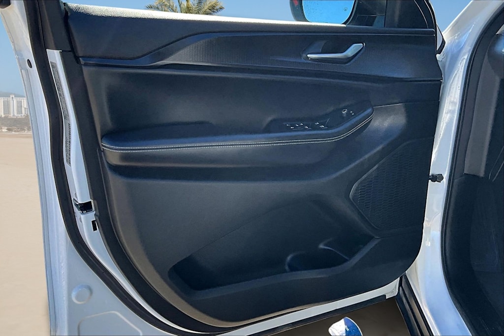 Thumbnail: 2023 Jeep Grand Cherokee L - 27