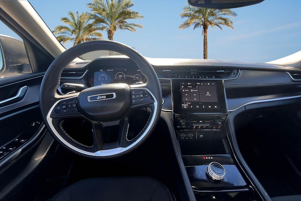 Thumbnail: 2023 Jeep Grand Cherokee L - 9