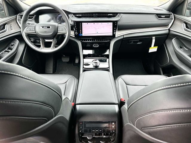 Thumbnail: 2026 Jeep Grand Cherokee L - 9