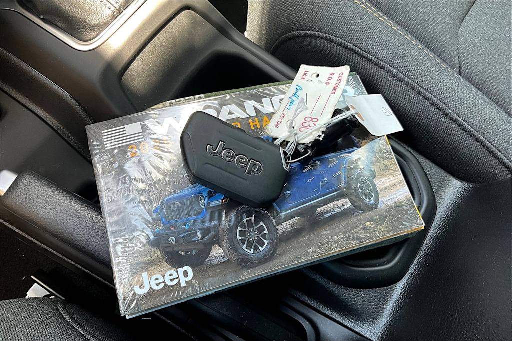 Thumbnail: 2025 Jeep Wrangler - 19