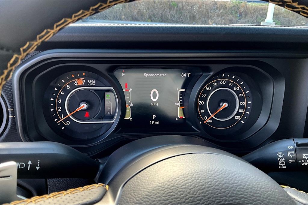 Thumbnail: 2025 Jeep Wrangler - 16