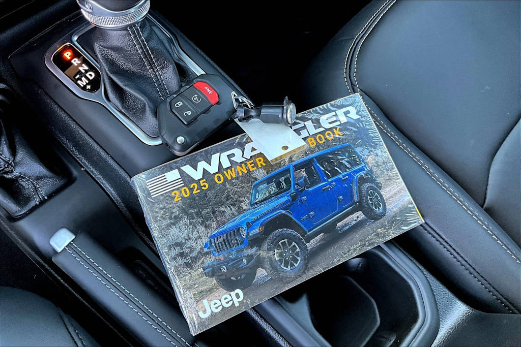 Thumbnail: 2025 Jeep Wrangler - 19