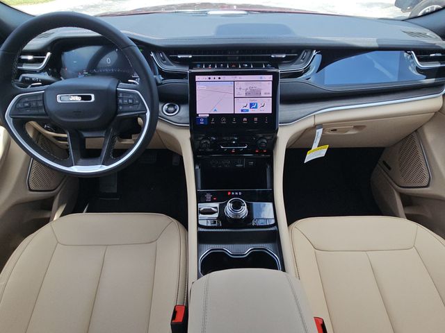 Thumbnail: 2024 Jeep Grand Cherokee - 8