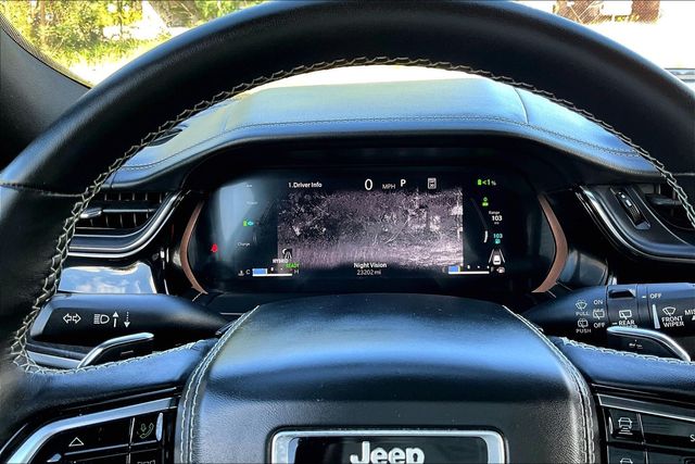 Thumbnail: 2023 Jeep Grand Cherokee - 17