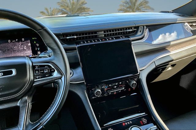 Thumbnail: 2023 Jeep Grand Cherokee - 14