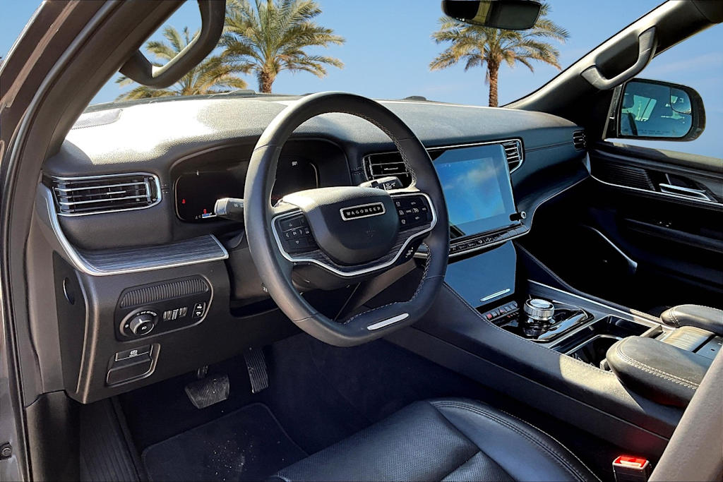 Thumbnail: 2023 Jeep Wagoneer - 2