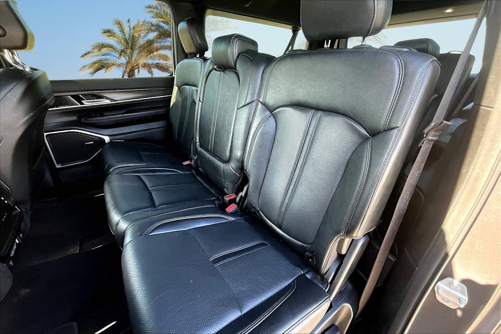 Thumbnail: 2023 Jeep Wagoneer - 20