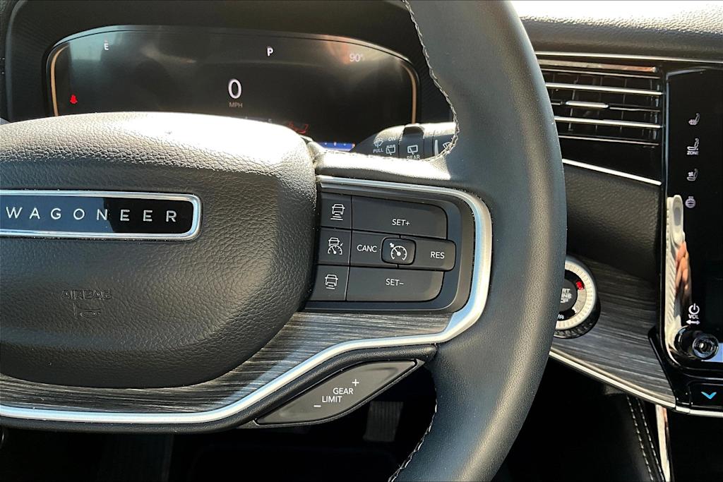 Thumbnail: 2023 Jeep Wagoneer - 27